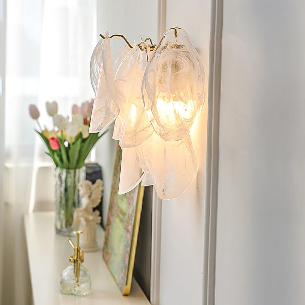 Evelo Petal Glass Wall Lamp – Elegant Floral Accent Lighting