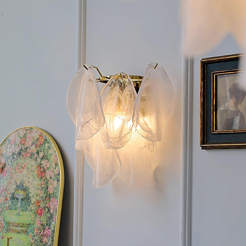 Evelo Petal Glass Wall Lamp – Elegant Floral Accent Lighting