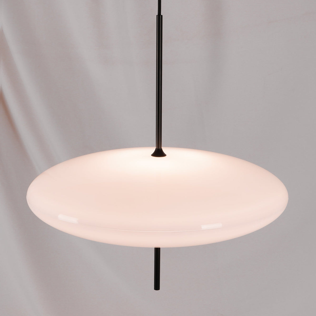Quor Nordic Modern Oval Single Pendant Light