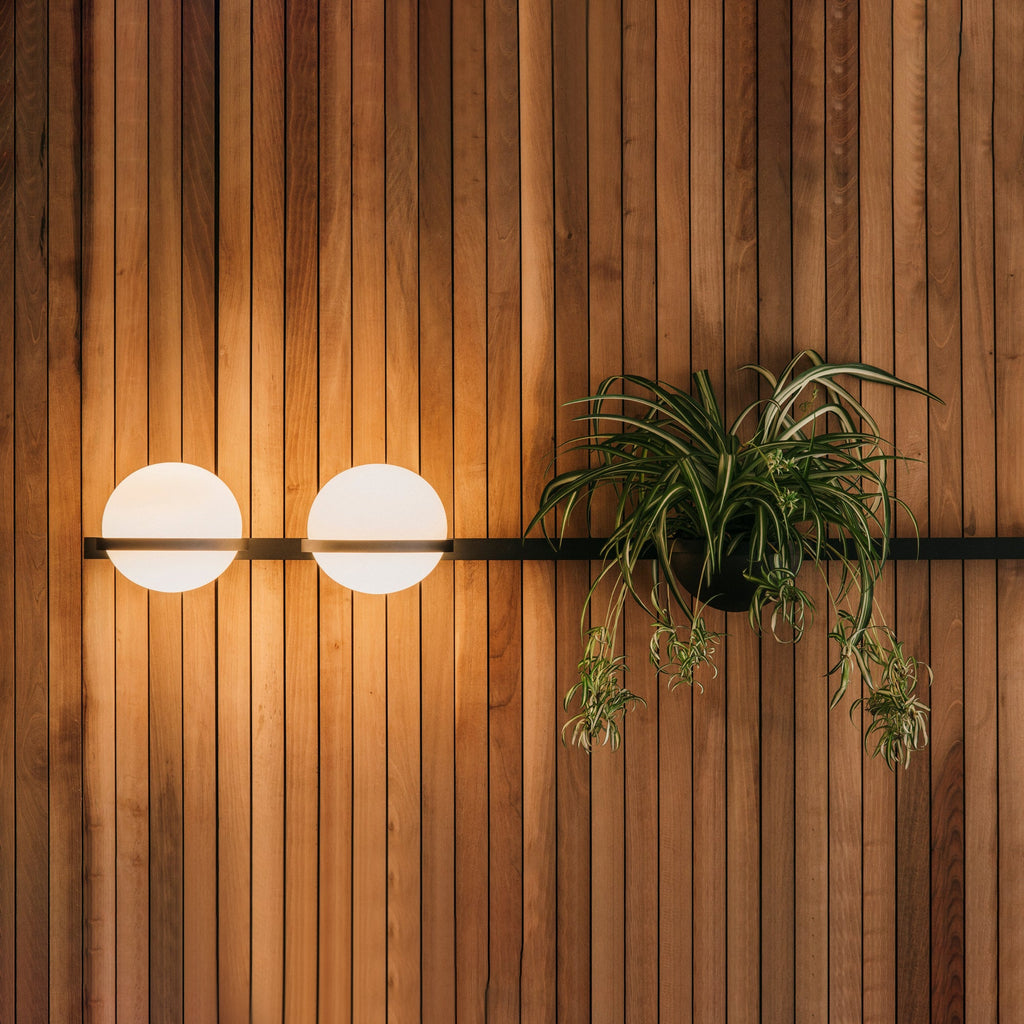 Ray Indoor & Outdoor Wall Light – Stylish Weather-Resistant Lighting for Any Space