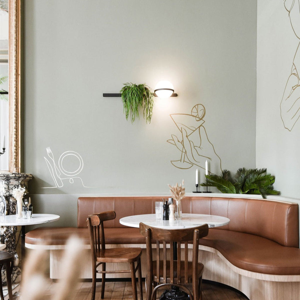 Ray Indoor & Outdoor Wall Light – Stylish Weather-Resistant Lighting for Any Space