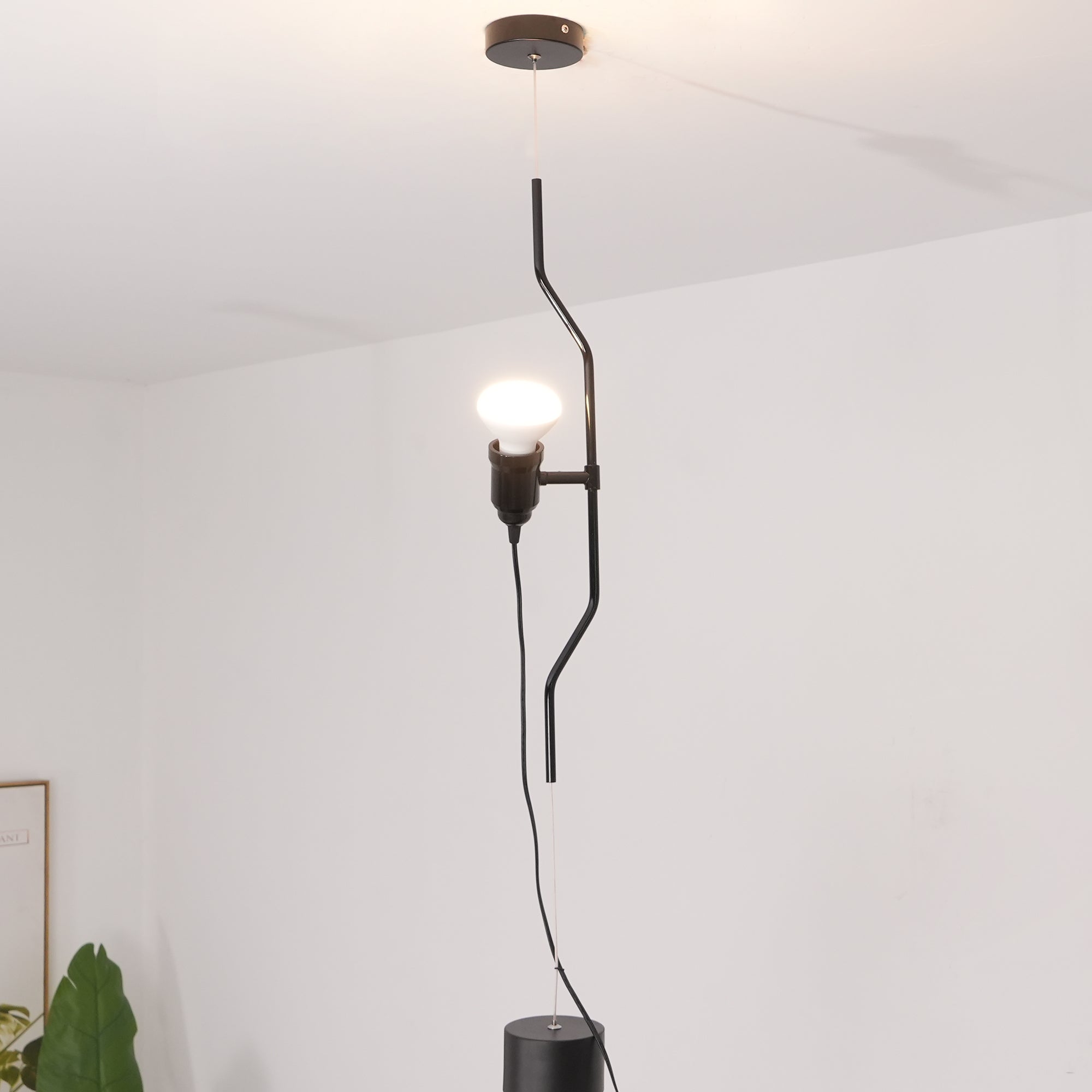 Floor-to-Ceiling Tension Cable Lamp Adjustable Spotlight LED Modern Living Room Bedroom Office — 4 Finishes