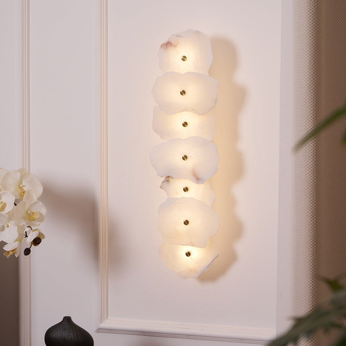 Cevra Elegant Alabaster Flower Wall Lamp