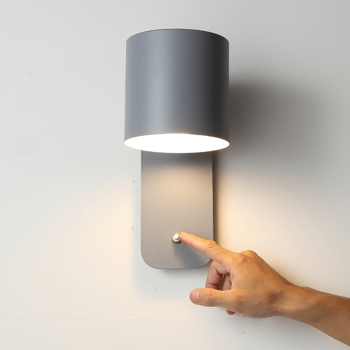 Quella Modern Rotatable Cylinder Wall Lamp – Adjustable Accent Lighting