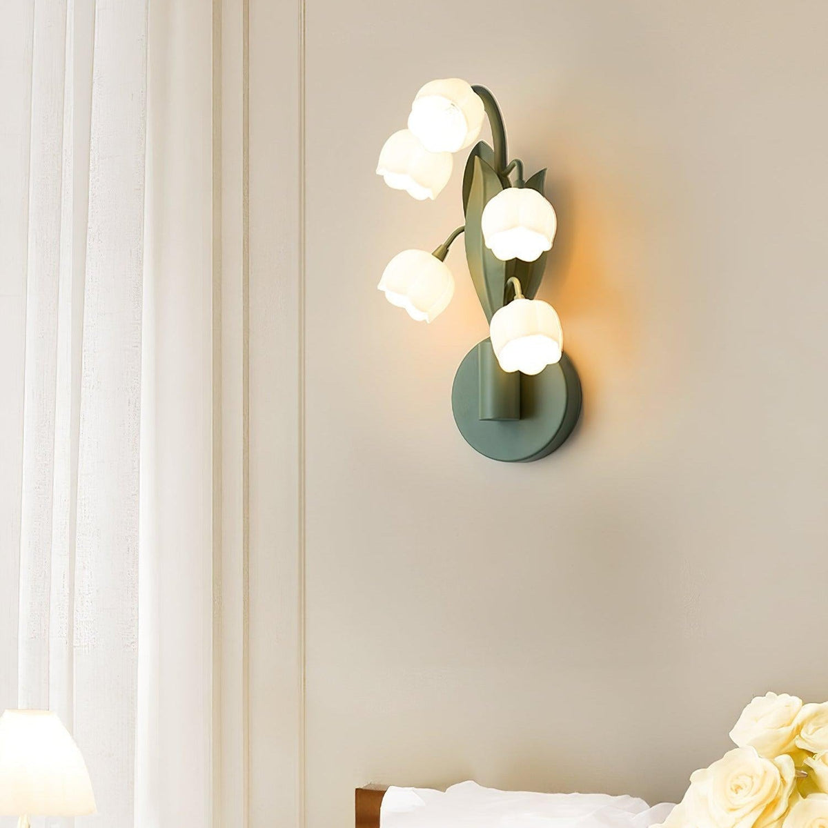 Aelis Natural Orchid Wall Lamp – Elegant Indoor Botanical Lighting