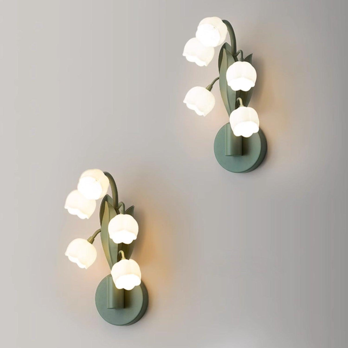 Aelis Natural Orchid Wall Lamp – Elegant Indoor Botanical Lighting