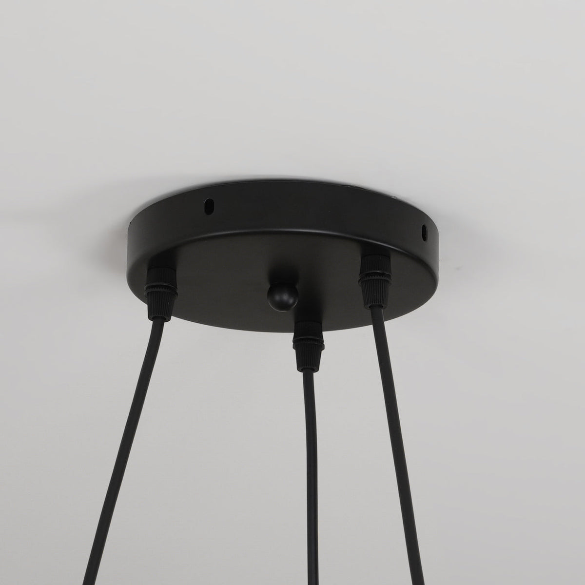 Cliff Chandelier Bird Round