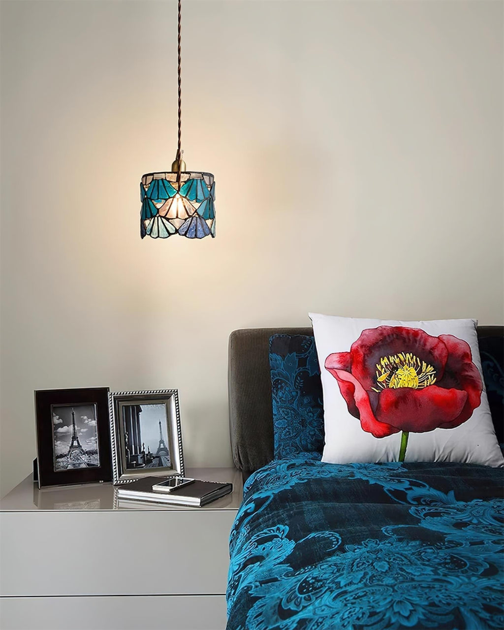 Tiffany Pendant Light  Classic Design