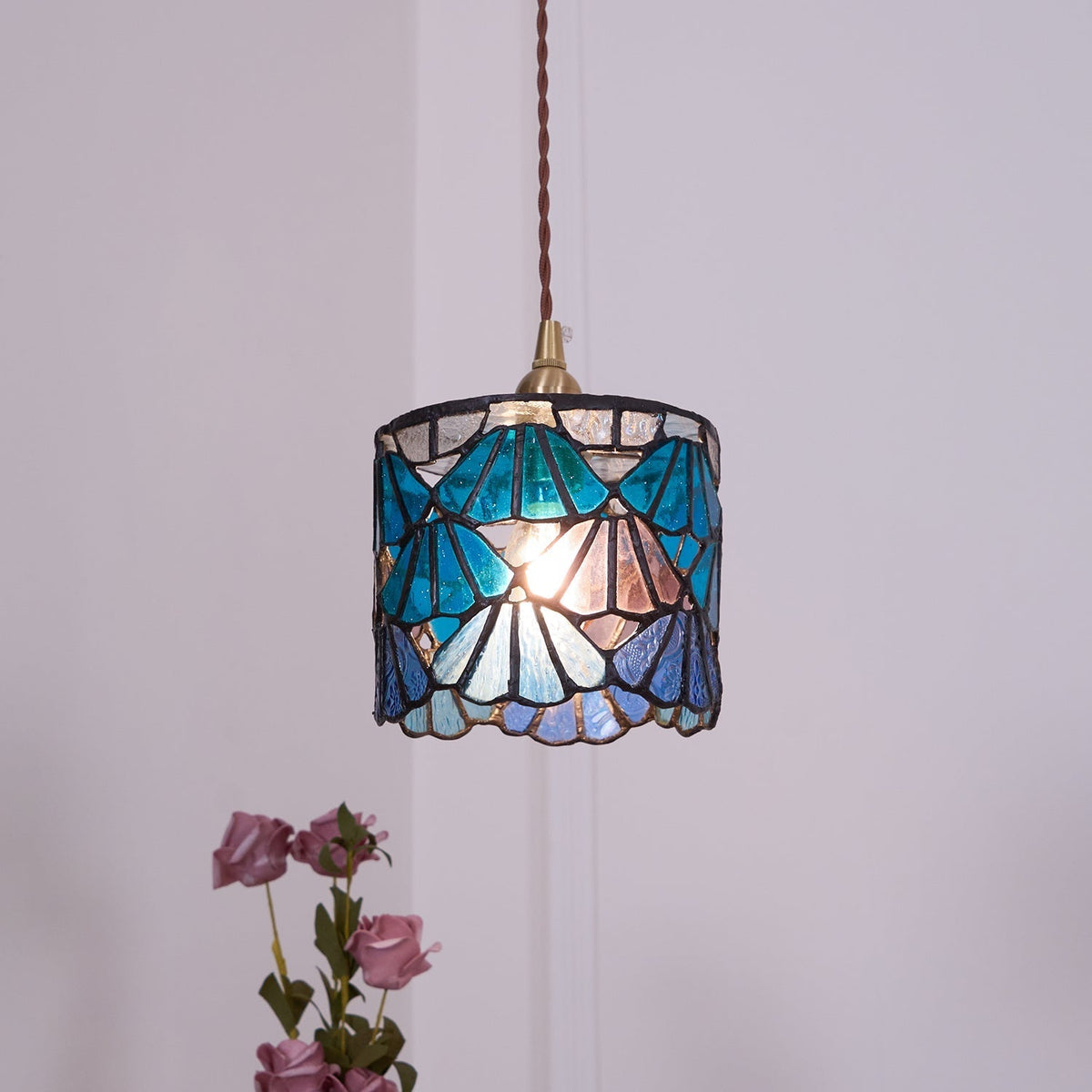 Tiffany Pendant Light  Classic Design