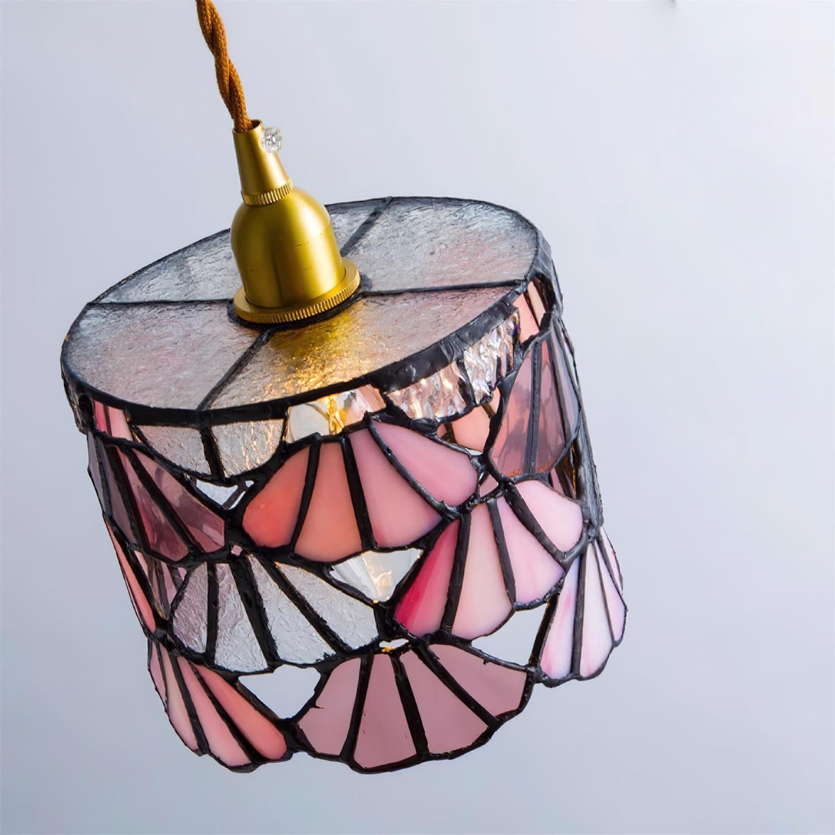 Tiffany Pendant Light  Classic Design