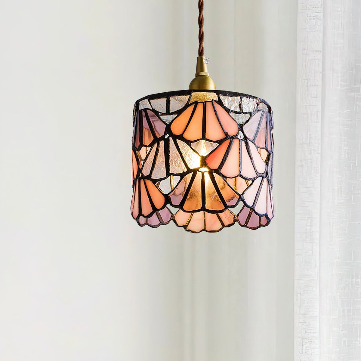 Tiffany Pendant Light  Classic Design