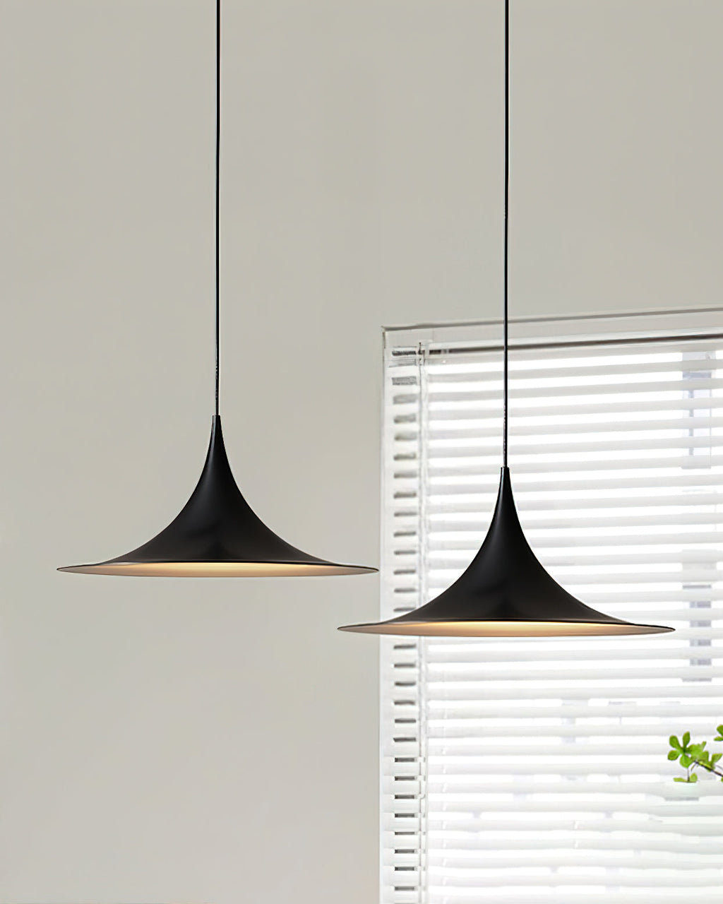 Pendant Lamp Slim Neck and Wide Flare Contemporary Dining