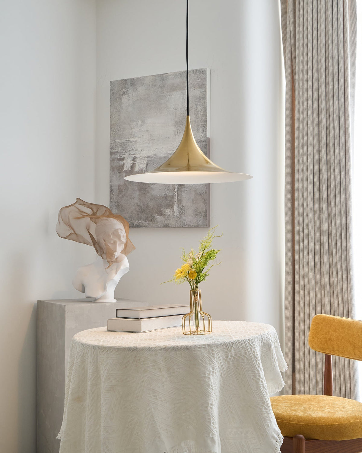 Pendant Lamp Slim Neck and Wide Flare Contemporary Dining