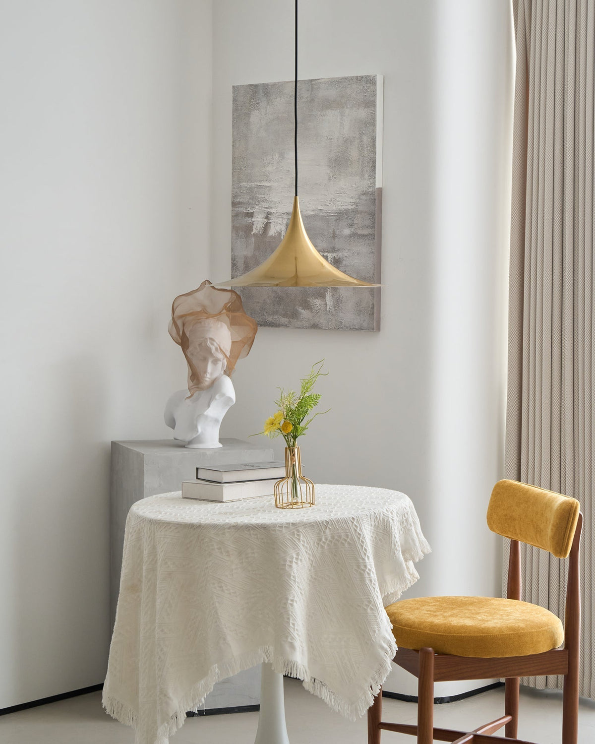 Pendant Lamp Slim Neck and Wide Flare Contemporary Dining