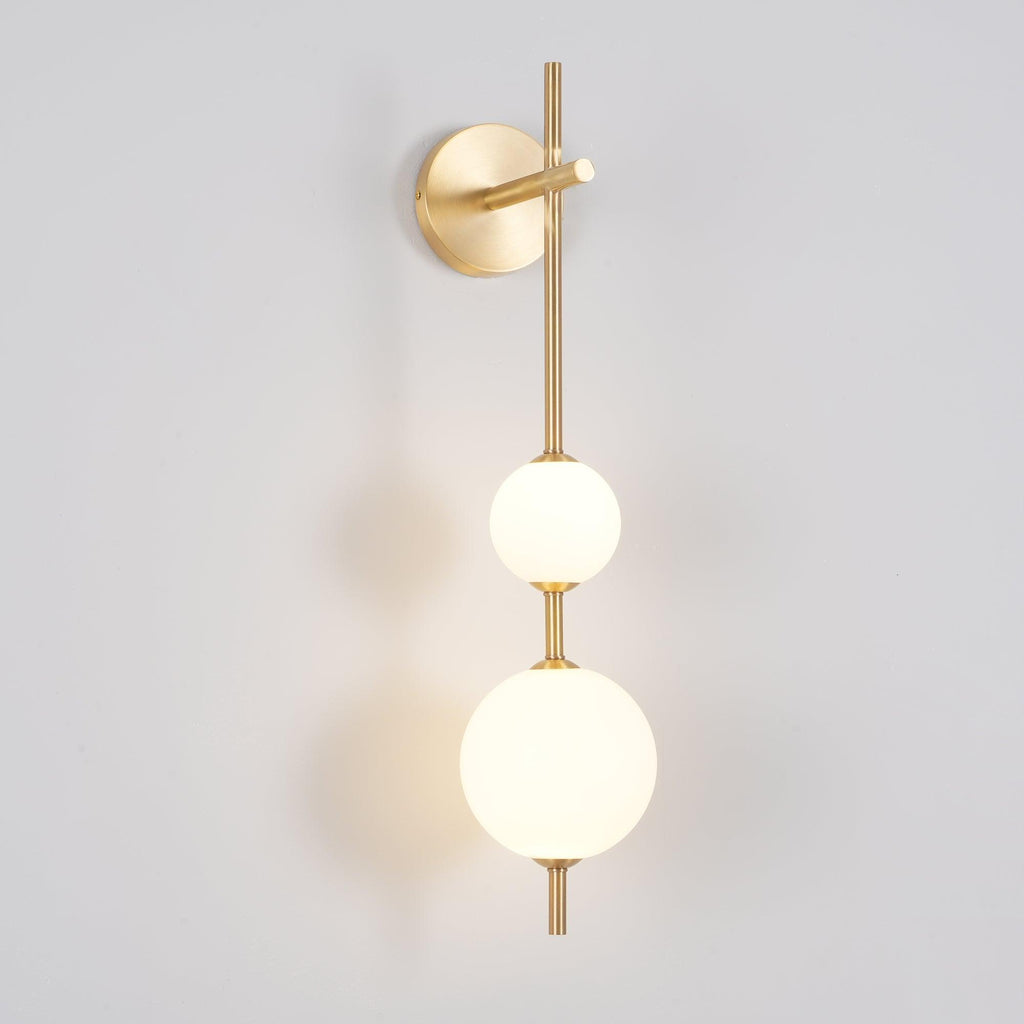 Cerin Vertical Globe Wall Lamp – Elegant Modern Lighting for Stylish Interiors