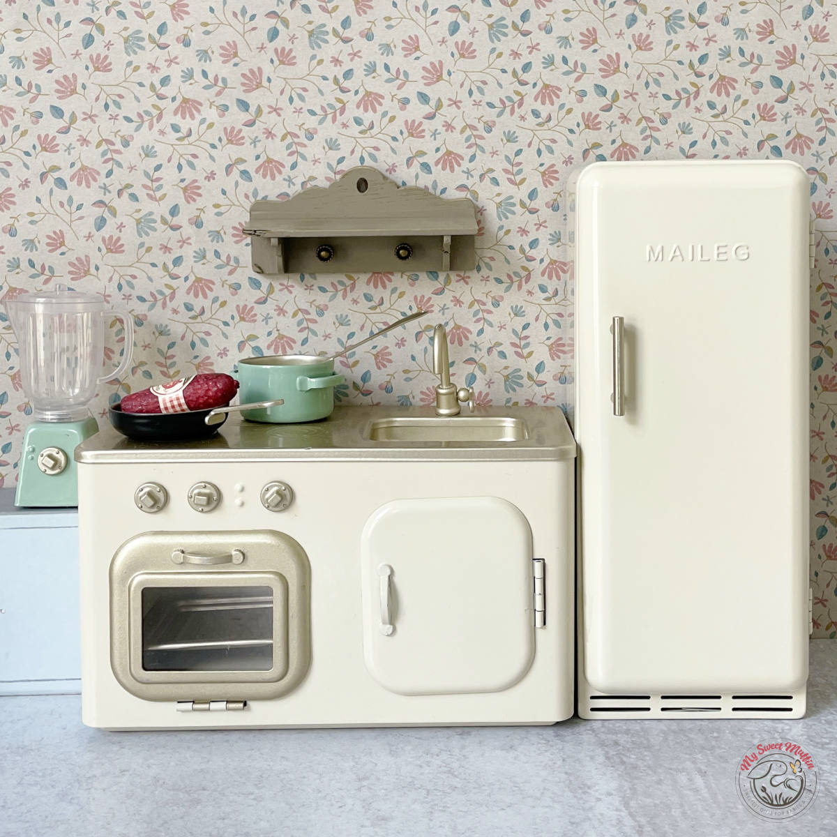 Maileg Dollhouse Fridge, Miniature Size