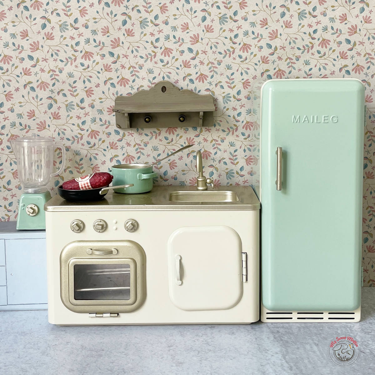 Maileg Dollhouse Fridge, Miniature Size